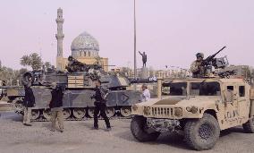 (1)Saddam's grip on Baghdad collapses